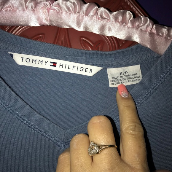 💗💗 Tommy Hilfiger Blue T-Shirt 💗💗 - Picture 3 of 4